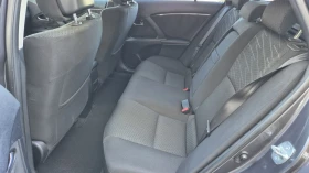 Toyota Avensis 2.2 диз 150к.с., снимка 13