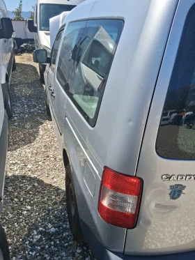 VW Caddy 1.9  TDI  LIFE 7 места , снимка 3