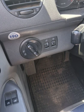 VW Caddy 1.9  TDI  LIFE 7 места , снимка 9