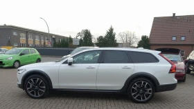 Volvo V90 Cross Country B5 = Plus= Panorama Гаранция, снимка 3