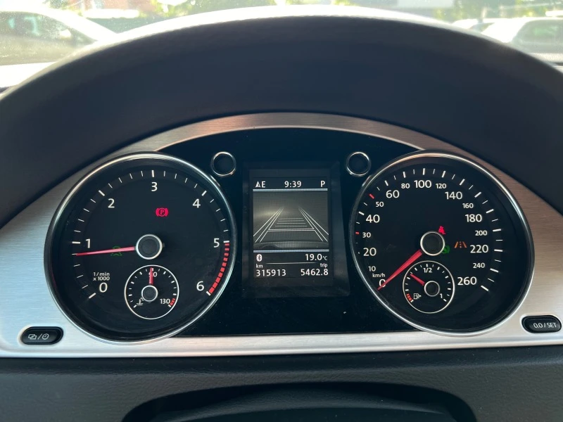 VW Passat 2.0TDI - 177kc / DSG-6 / NAVI / LED, снимка 15 - Автомобили и джипове - 46586840