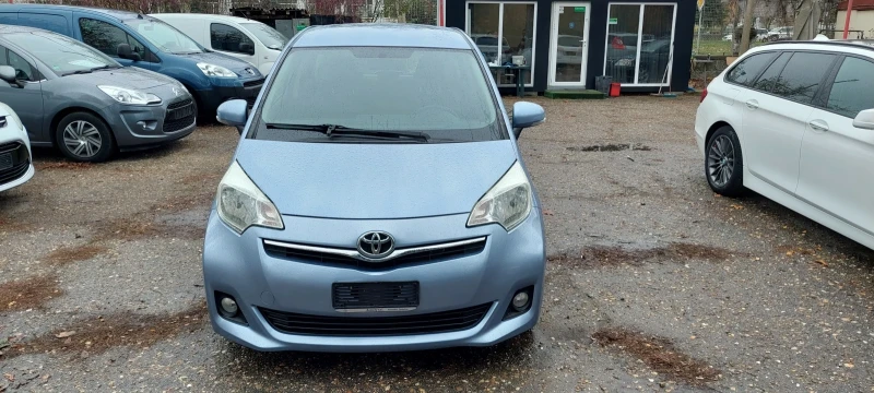 Toyota Verso S 1.4d4d/90кс/6-Скорости/Нави, снимка 1 - Автомобили и джипове - 48141082