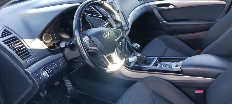 Hyundai I40 1.7, снимка 8 - Автомобили и джипове - 48379828