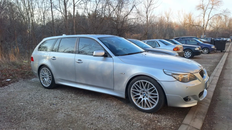 BMW 530 XDRIVE/LCI/KEYLESS/DISTRONIC/PANORAMA/HEAD UP/, снимка 2 - Автомобили и джипове - 48852478