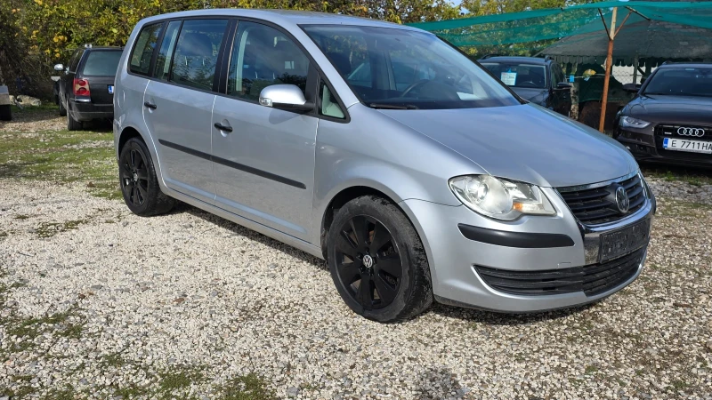 VW Touran 1.9 tdi 105 кс 6 Скорости , снимка 3 - Автомобили и джипове - 52191145