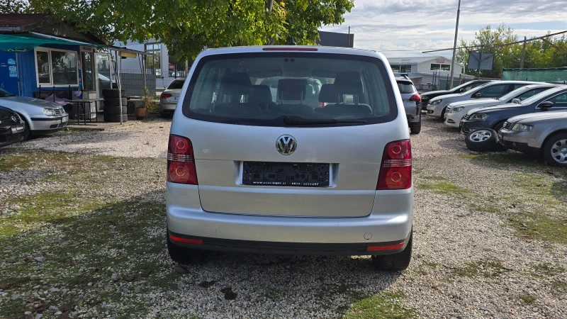 VW Touran 1.9 tdi 105 кс 6 Скорости , снимка 5 - Автомобили и джипове - 52191145