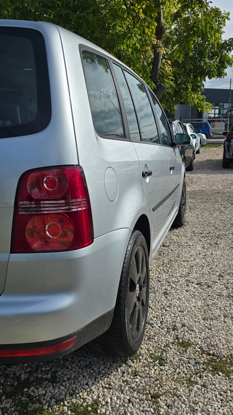 VW Touran 1.9 tdi 105 кс 6 Скорости , снимка 7 - Автомобили и джипове - 52191145