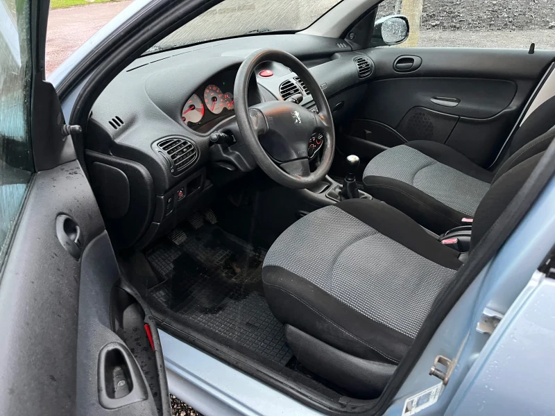 Peugeot 206 1.4HDI, снимка 8 - Автомобили и джипове - 52455767