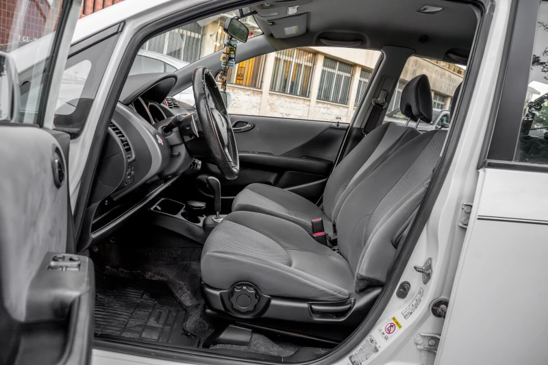 Honda Jazz, снимка 10 - Автомобили и джипове - 52465466
