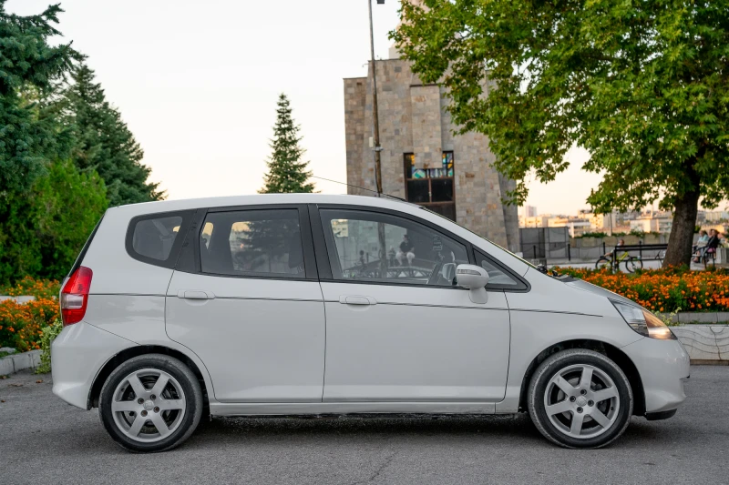 Honda Jazz, снимка 4 - Автомобили и джипове - 52465466