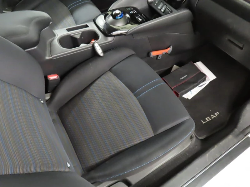 Nissan Leaf  40 kWh N-connecta, снимка 6 - Автомобили и джипове - 53181136