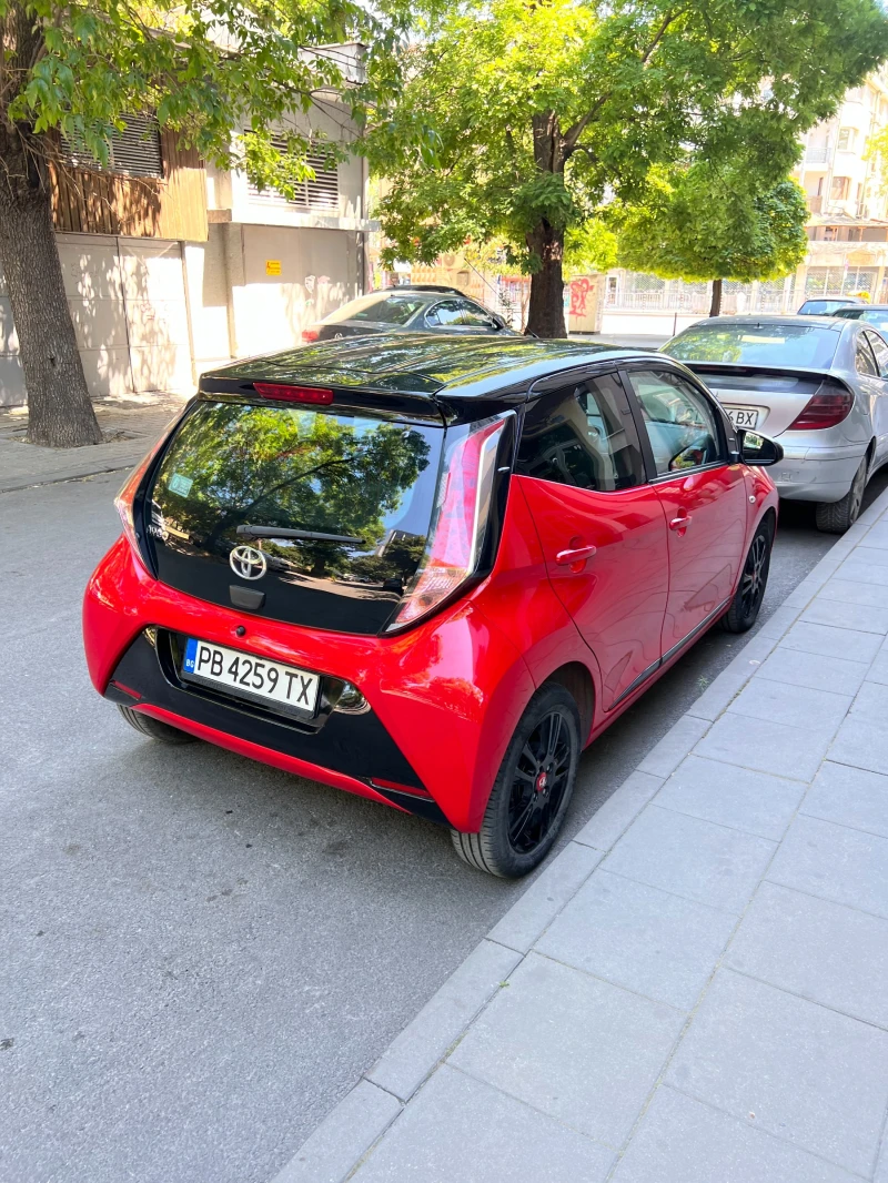 Toyota Aygo, снимка 11 - Автомобили и джипове - 53308075