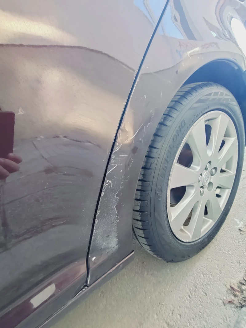 Toyota Avensis 2.0 vvti, снимка 8 - Автомобили и джипове - 53586645