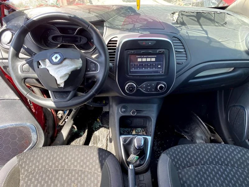 Renault Captur 1.5 DCI, снимка 6 - Автомобили и джипове - 32722432