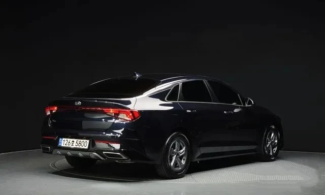 Kia K5 2.0LPI Газ без инциденти 97000км. 21г. - изображение 2