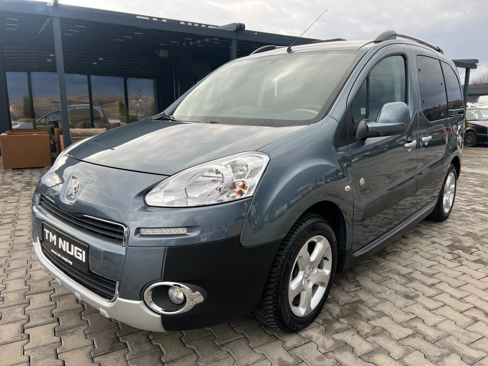 Peugeot Partner TEPEE* 1.6HDI* LED* TOP*  | Mobile.bg   16