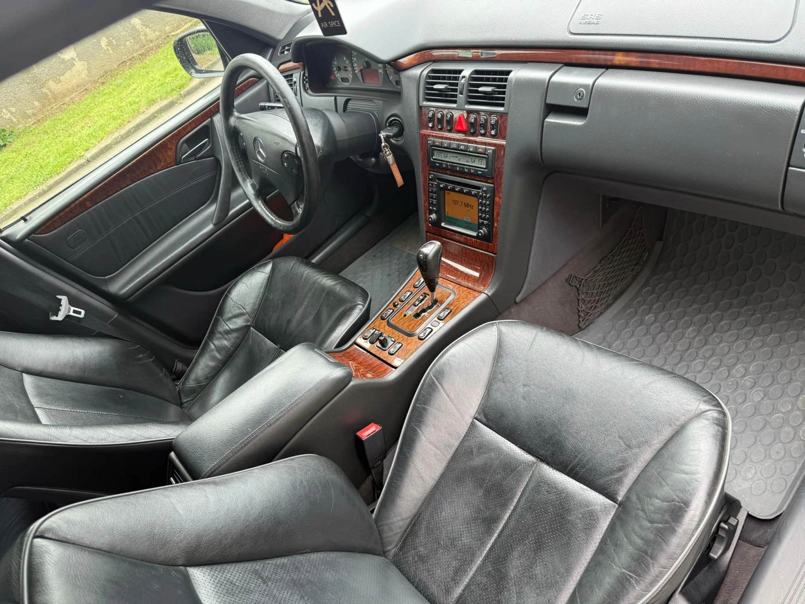 Mercedes-Benz E 320 3200 - изображение 8