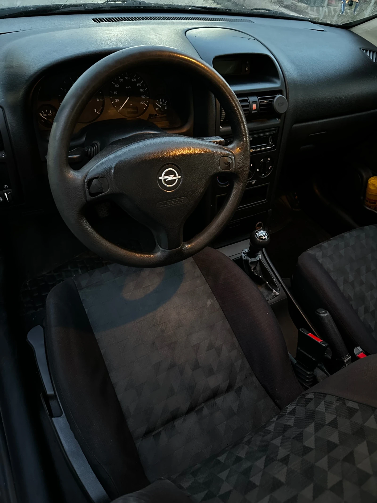 Opel Astra 1.6 Моноинжекция - изображение 7