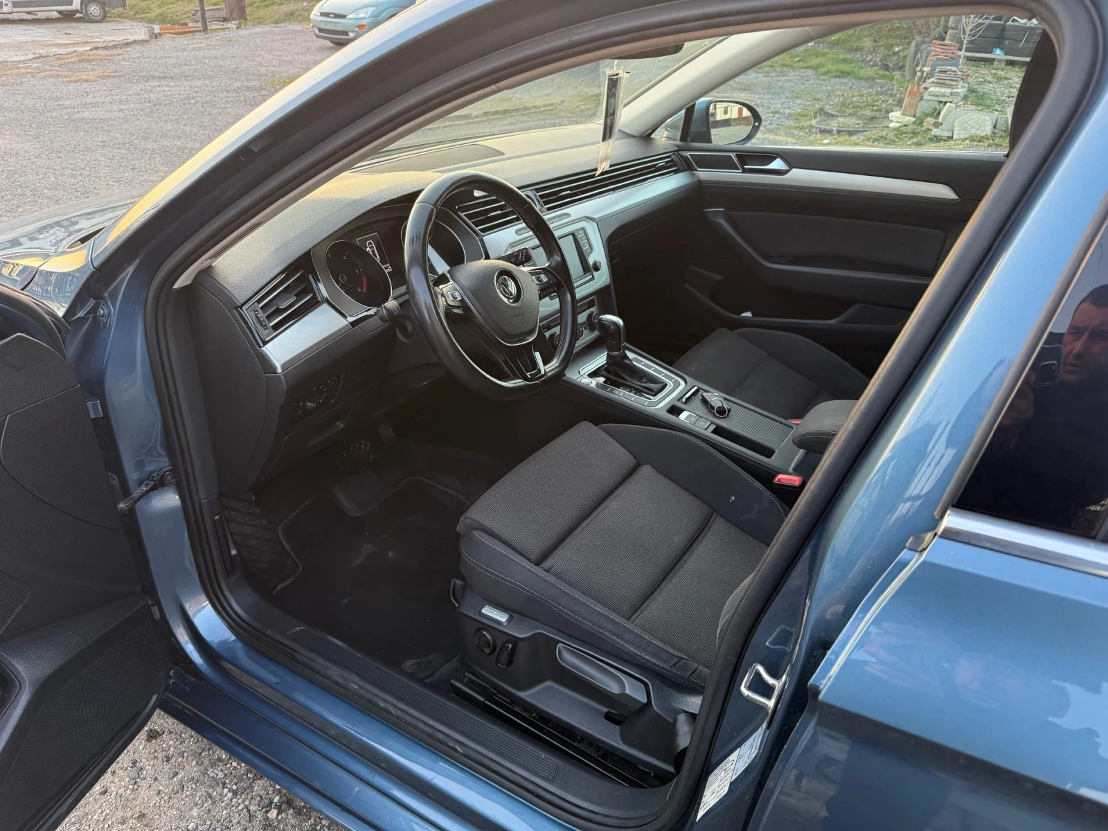 VW Passat  ///  automatic  - изображение 6