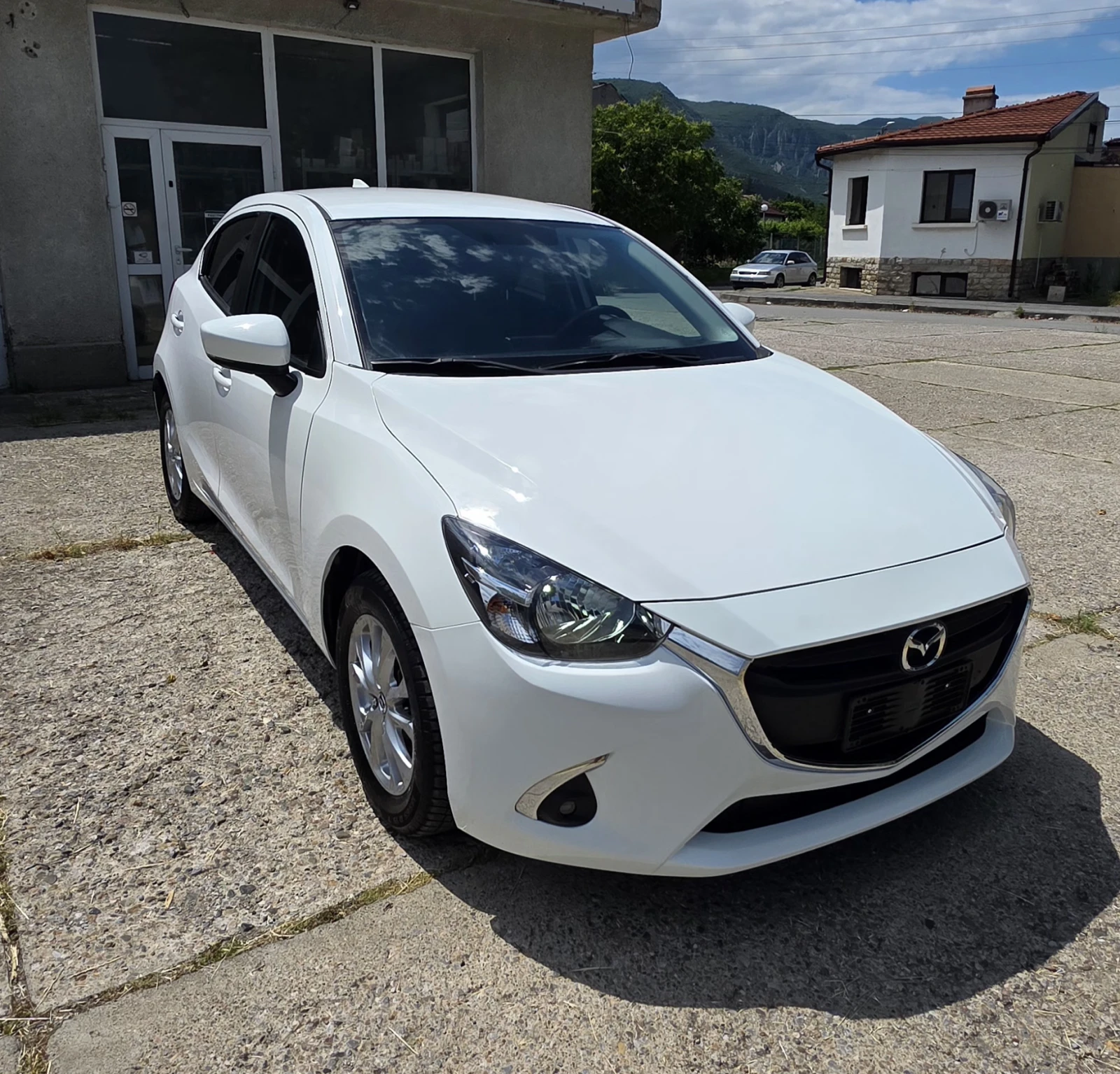 Mazda 2 Skyactiv $ 42000km $ - изображение 2