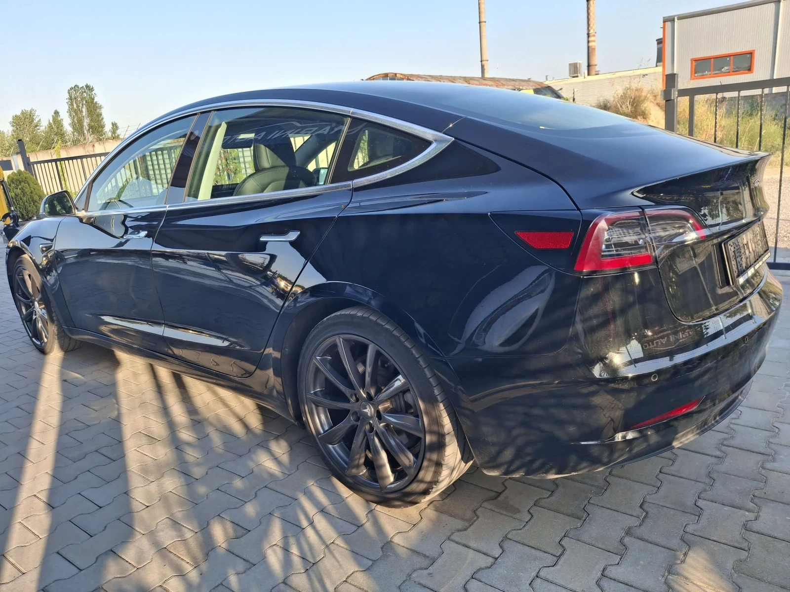 Tesla Model 3 AWD* * DualMotor* * Европейска Гаранция  - изображение 4