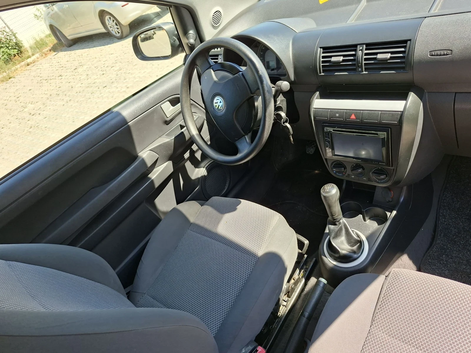 VW Fox 1.2 бензин - изображение 7