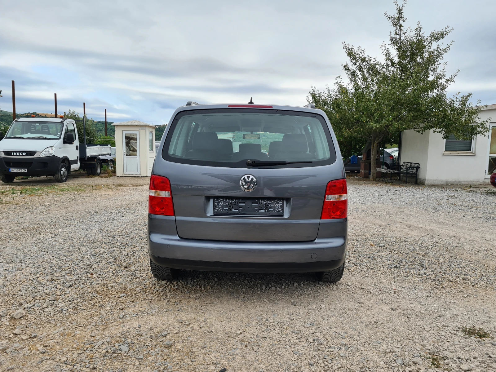 VW Touran 1.6.102кс 170000км - изображение 6