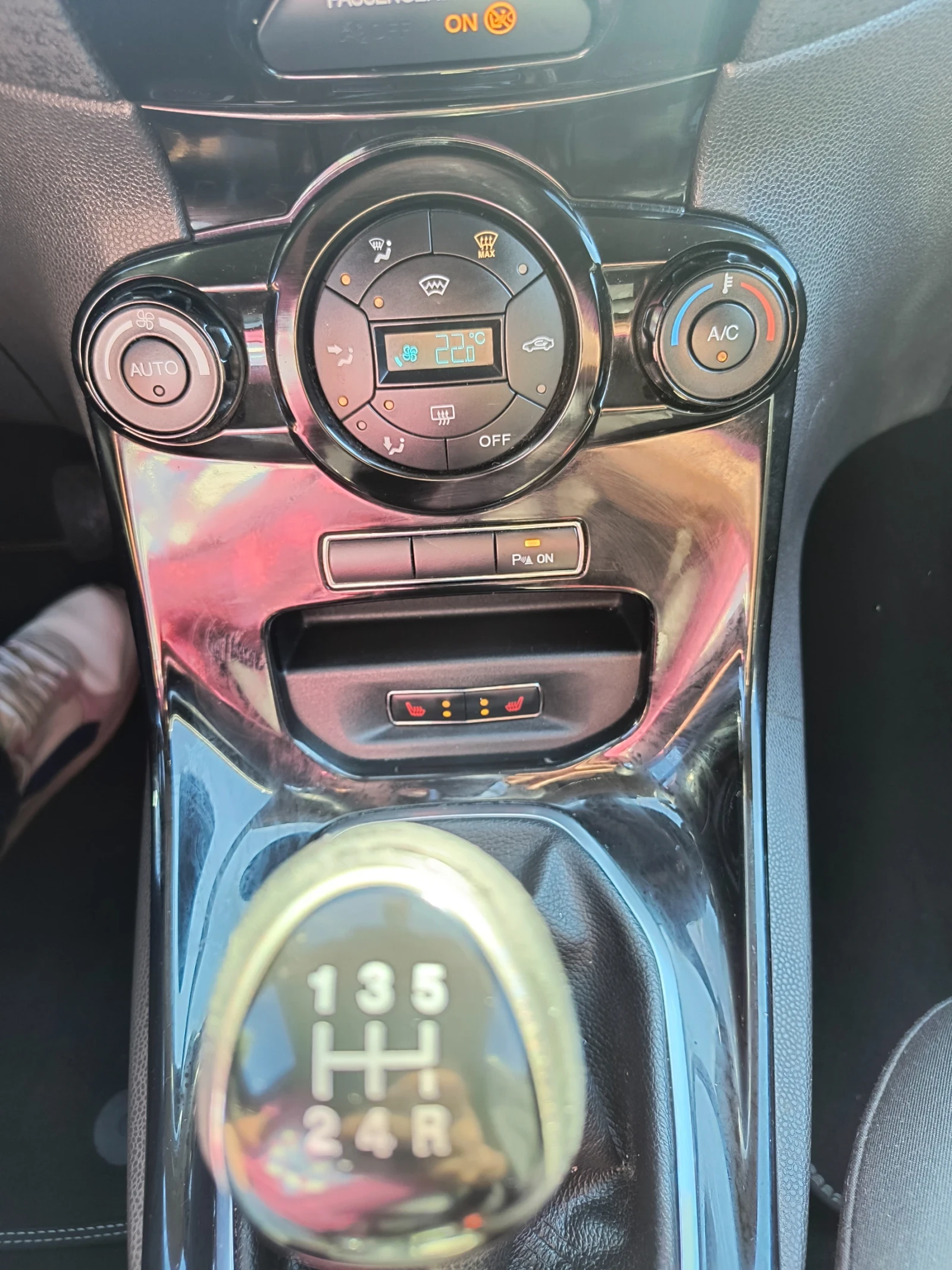 Ford Fiesta 1.6 TDCi Titanium  | Mobile.bg   11