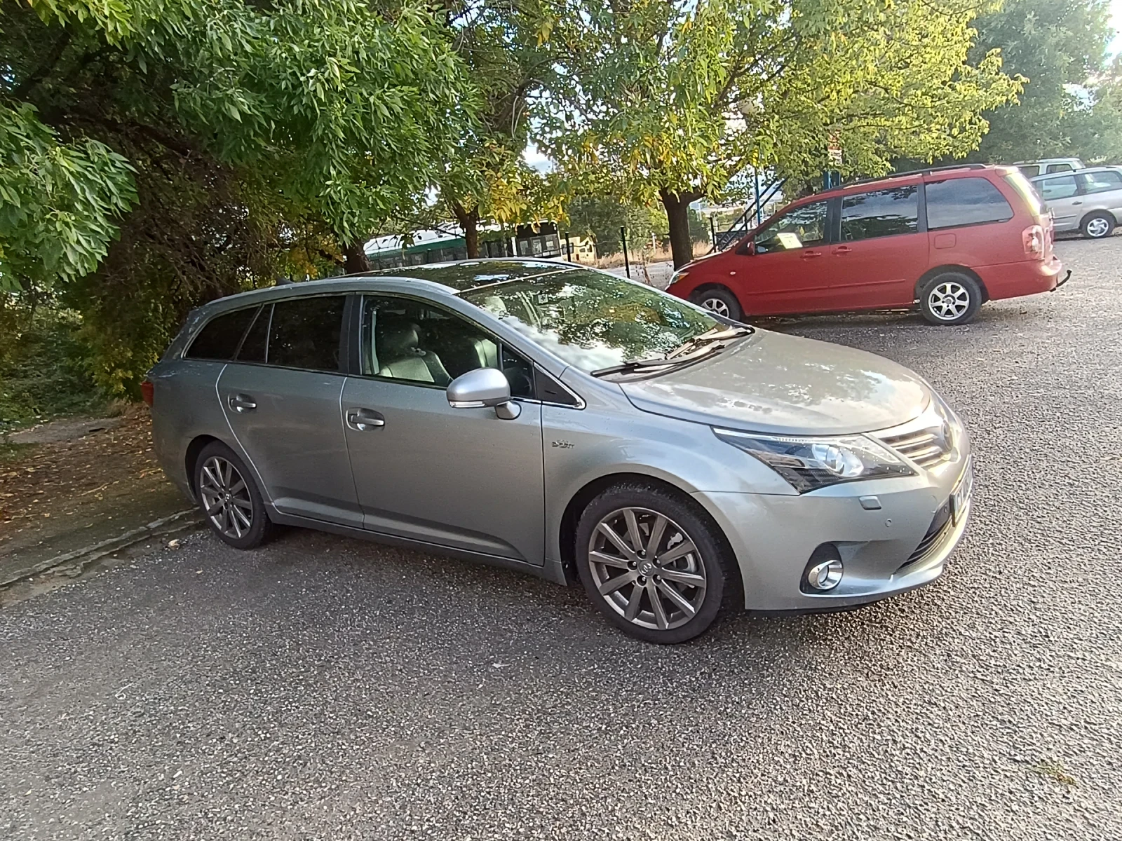 Toyota Avensis  - изображение 3