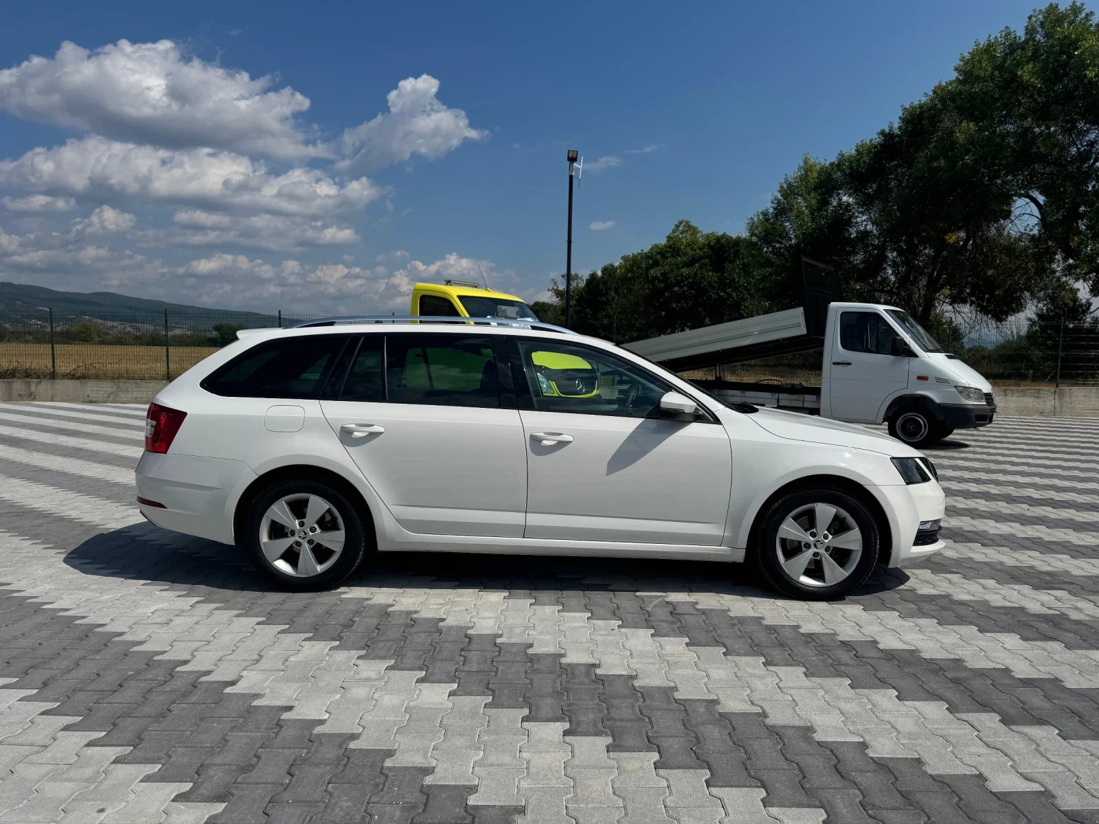 Skoda Octavia 2.0TDI 150k.c - изображение 4