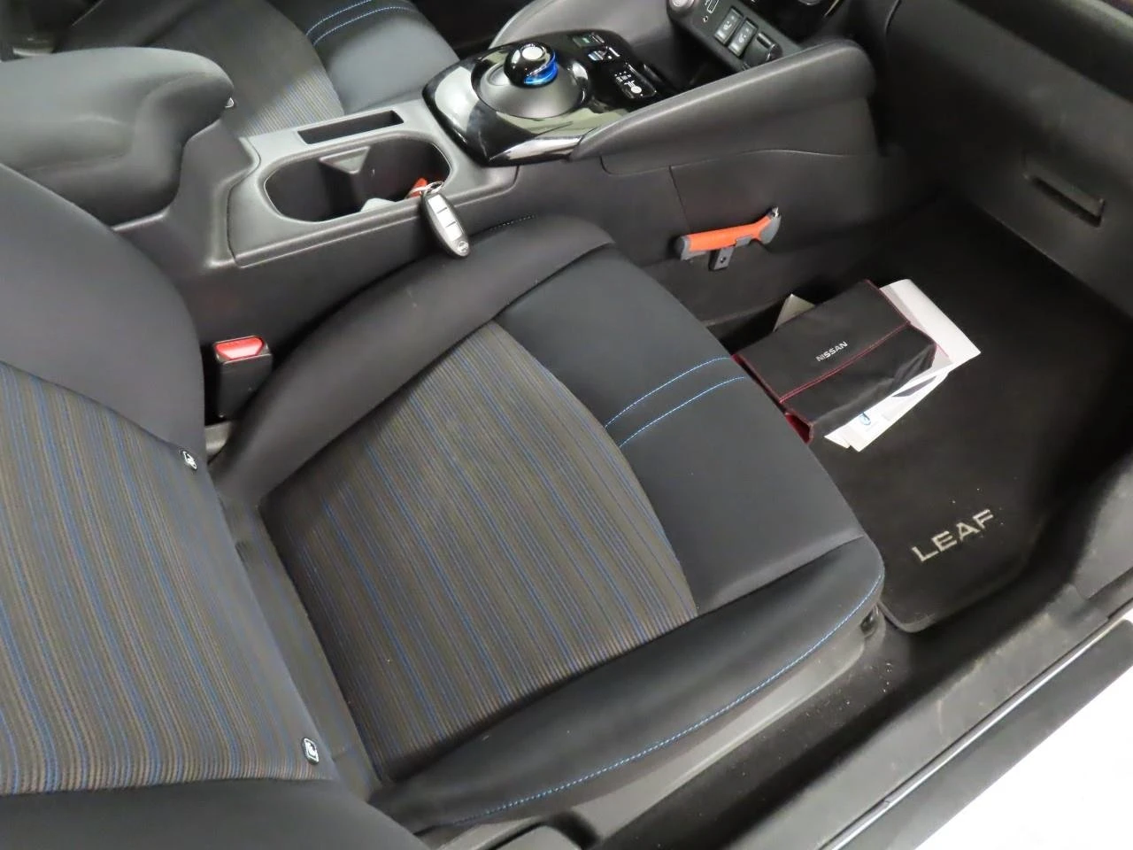 Nissan Leaf  40 kWh N-connecta - изображение 6