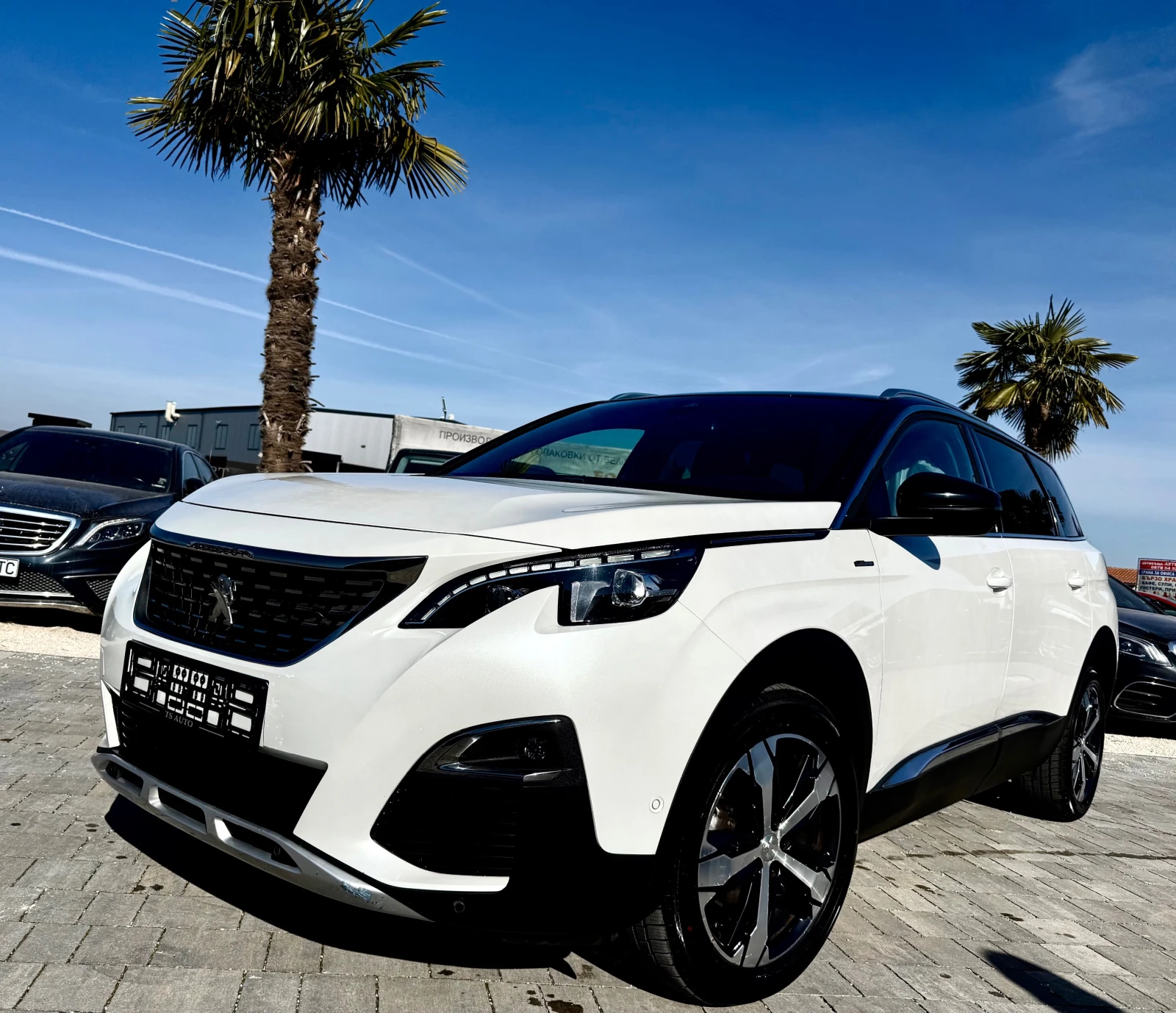 Peugeot 5008 GT-LINE* 6+ 1МЕСТА