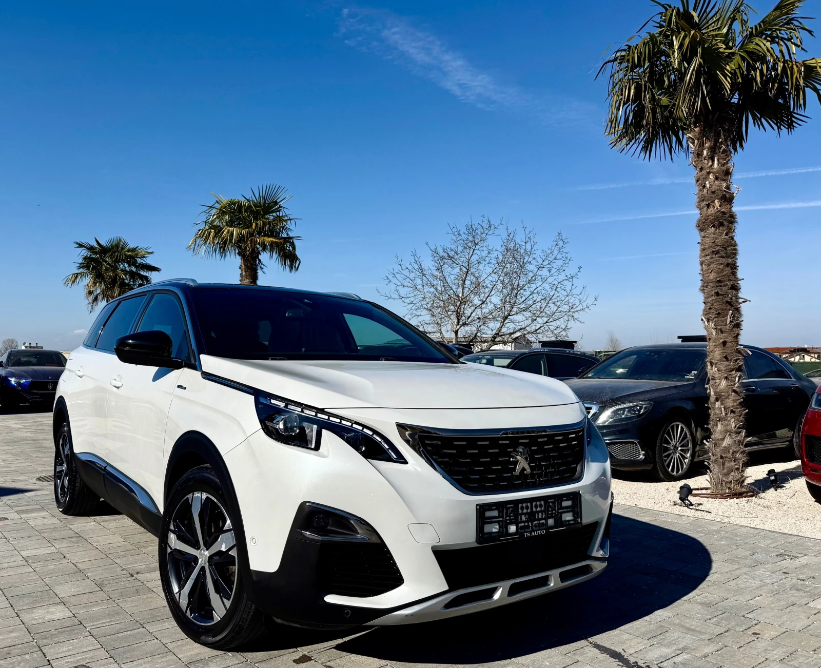 Peugeot 5008 GT-LINE* 6+ 1МЕСТА, снимка 4 - Автомобили и джипове - 53814019