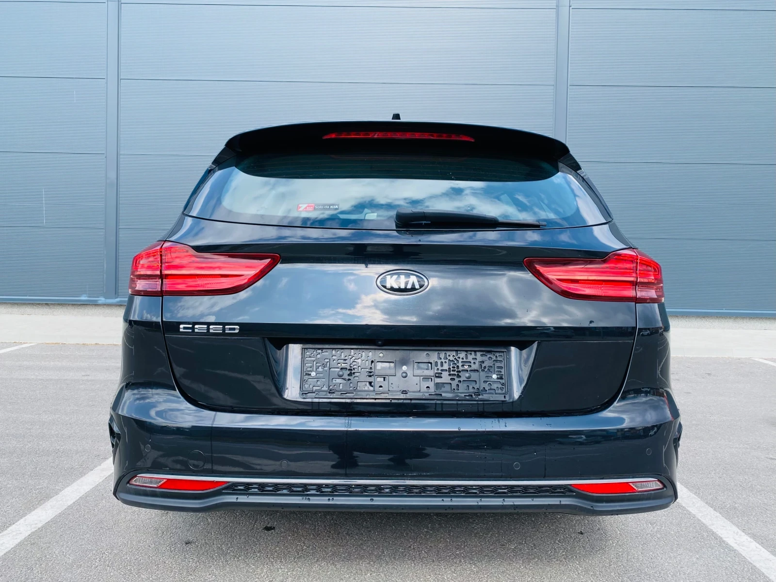Kia Ceed 1.6 CDRI, снимка 6 - Автомобили и джипове - 53970042