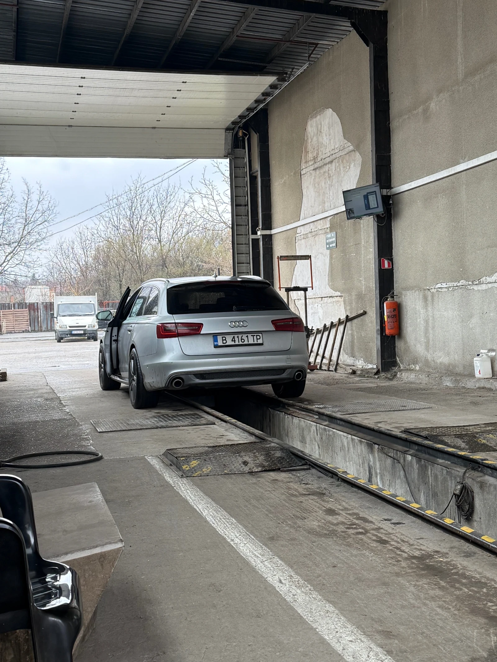 Audi A6, снимка 2 - Автомобили и джипове - 54010890