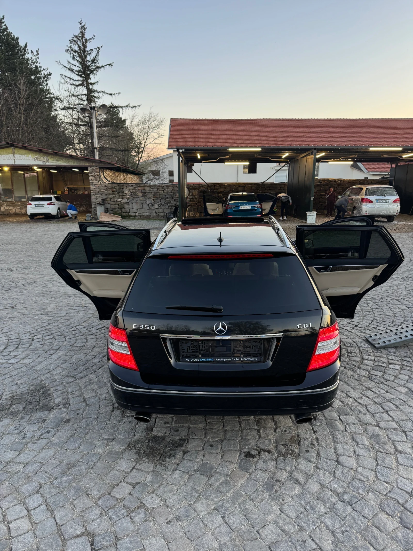 Mercedes-Benz C 350, снимка 2 - Автомобили и джипове - 54115911