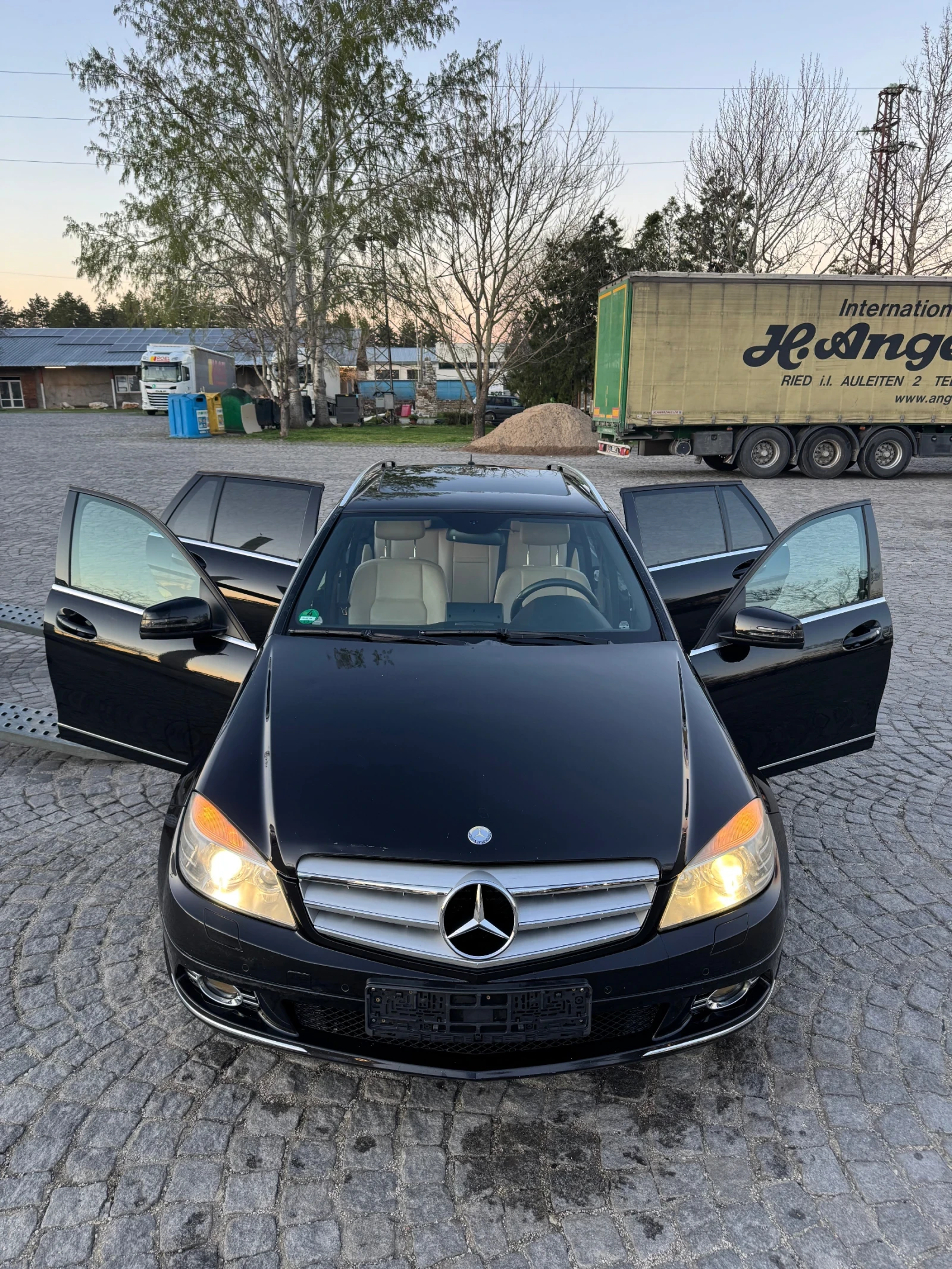 Mercedes-Benz C 350