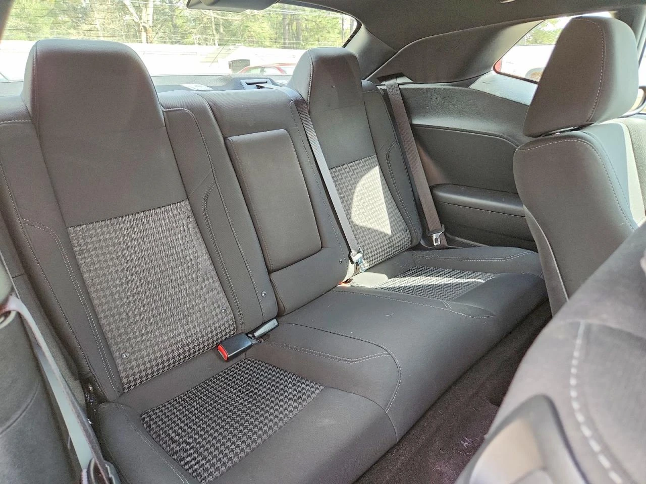 Dodge Challenger 3.6l Sxt, снимка 10 - Автомобили и джипове - 54144911