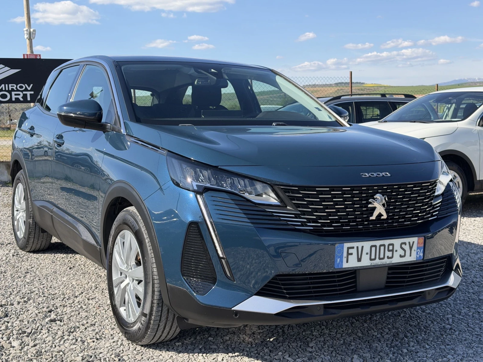 Peugeot 3008 1.2i/FACELIFT/СМЕНЕН АНГРЕНАЖ/101000km/LED