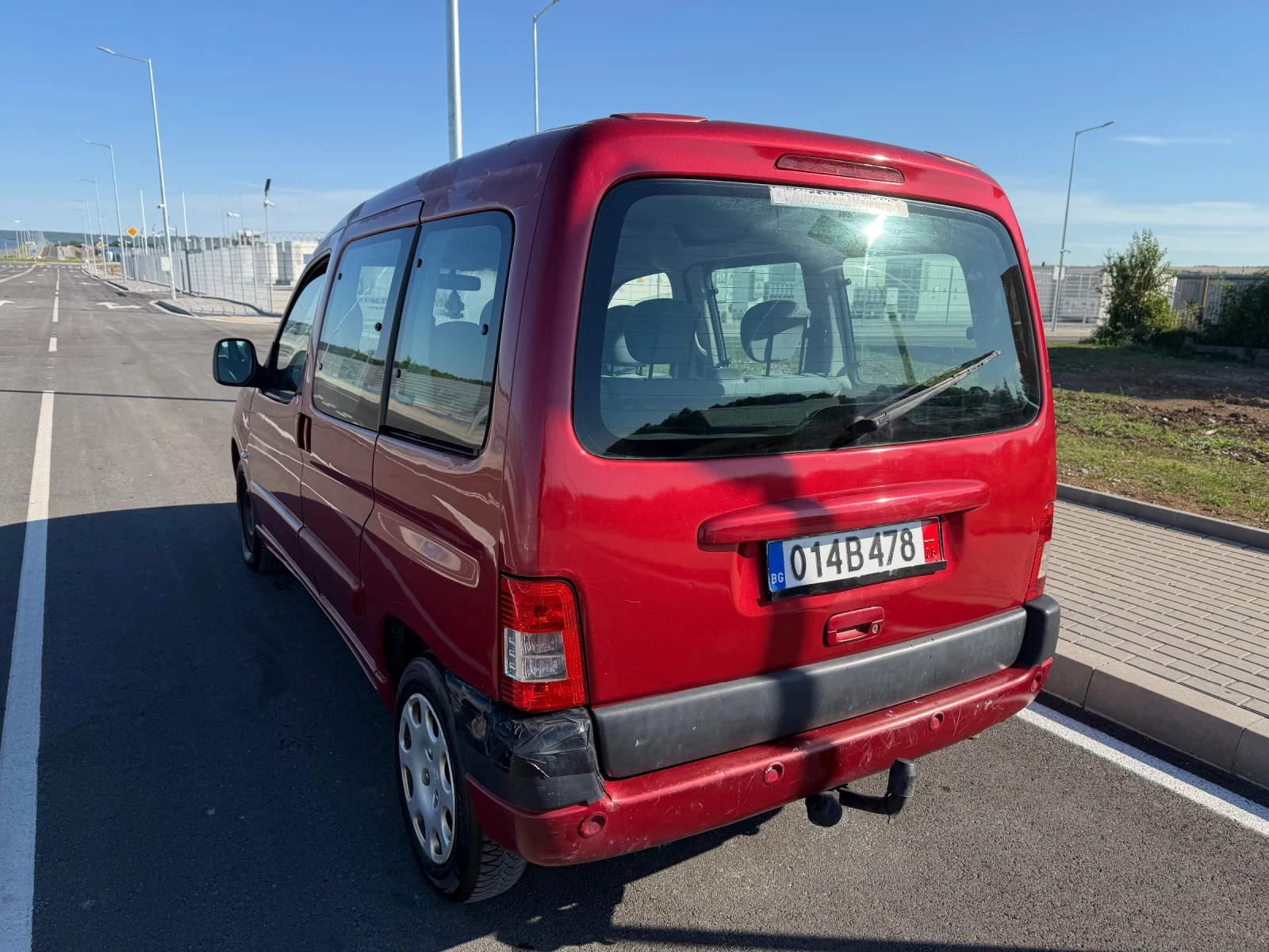 Peugeot Partner 1, 6HDI 75 k.c.КЛИМАТИК ДВЕ ПЛЪЗГАЩИ ВРАТИ ВНОС, снимка 5 - Автомобили и джипове - 54908586