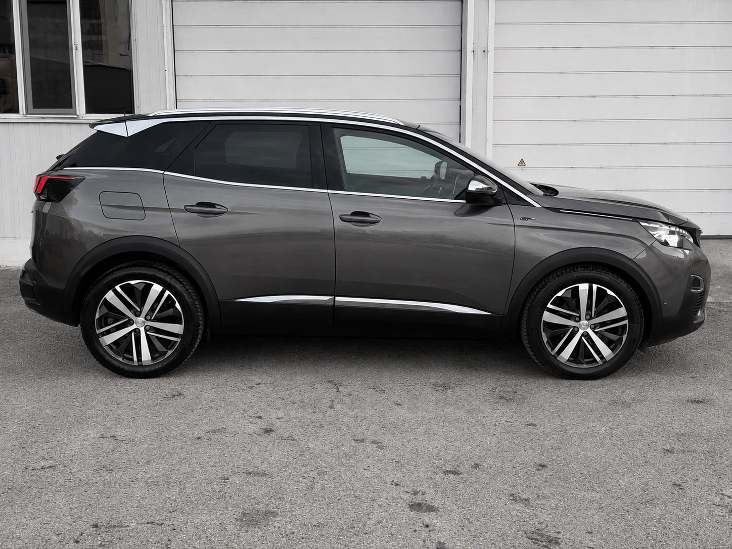 Peugeot 3008 2.0 Blue-HDi GT-Автомат-Дигитално табло-Лед-Пано, снимка 7 - Автомобили и джипове - 55547348