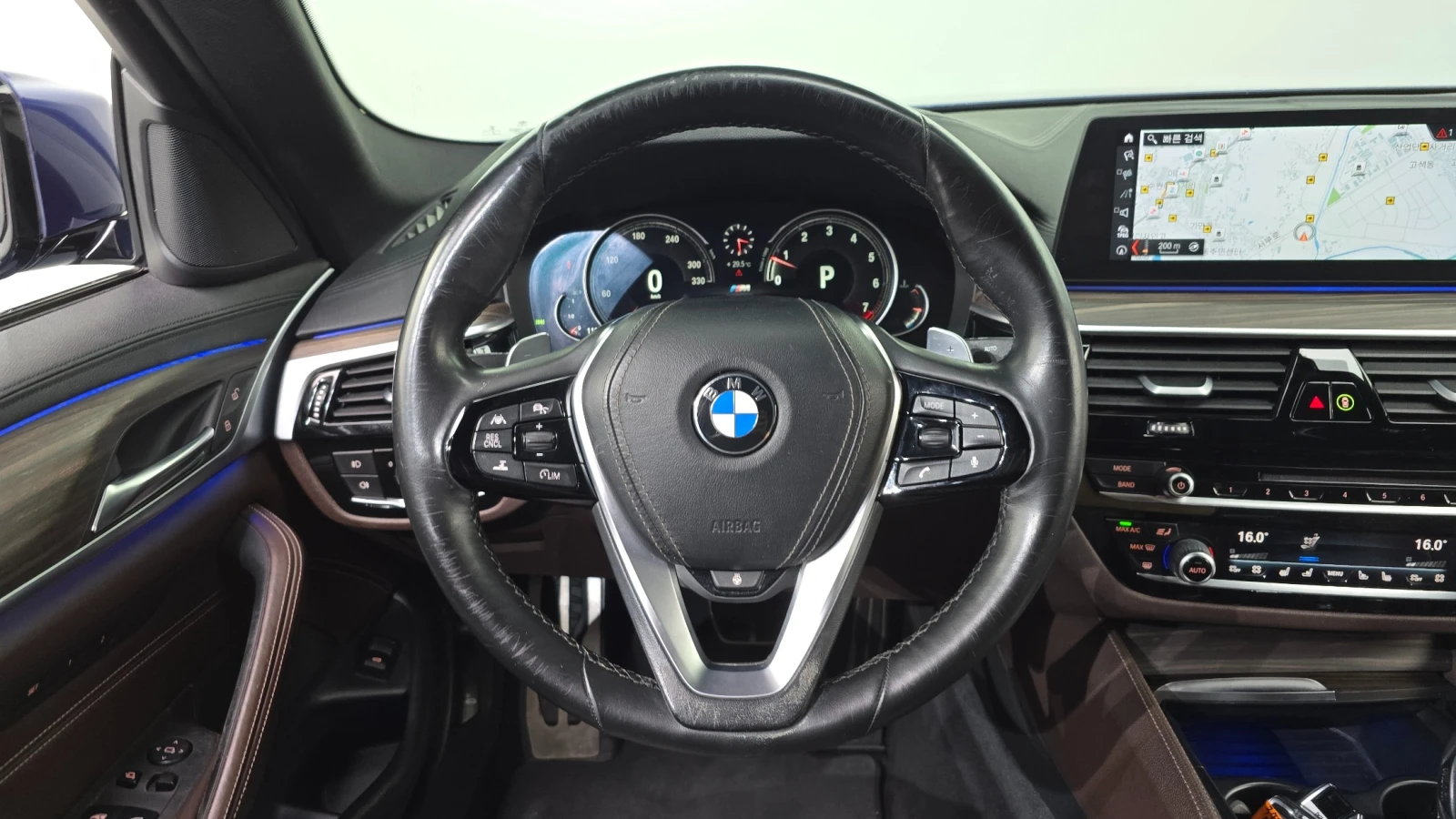 BMW 530 530i xDrive M Sport Plus | 360  Камера | HUD | , снимка 12 - Автомобили и джипове - 55563225