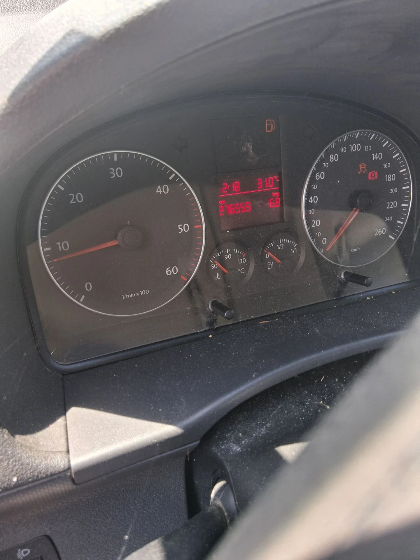 VW Caddy 1.9  TDI  LIFE 7 места , снимка 7 - Автомобили и джипове - 55679759