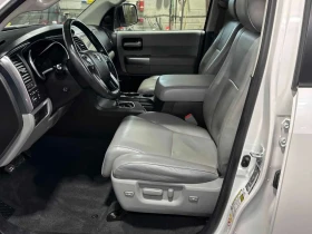 Toyota Sequoia * Limited * 7 МЕСТЕН * 2 КЛЮЧА * ПОДГРЕВИ, снимка 11