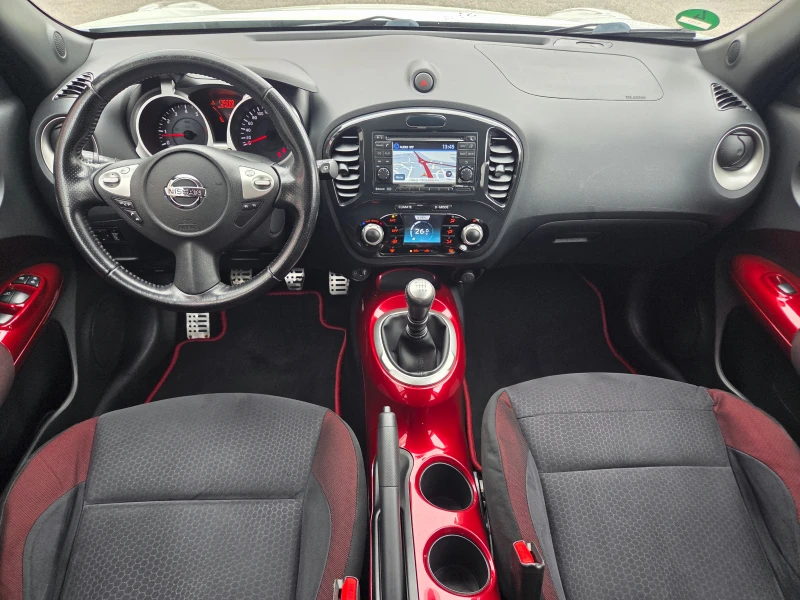 Nissan Juke 1.6 Turbo (190 Hp) Navi/Камера, снимка 11 - Автомобили и джипове - 53327046
