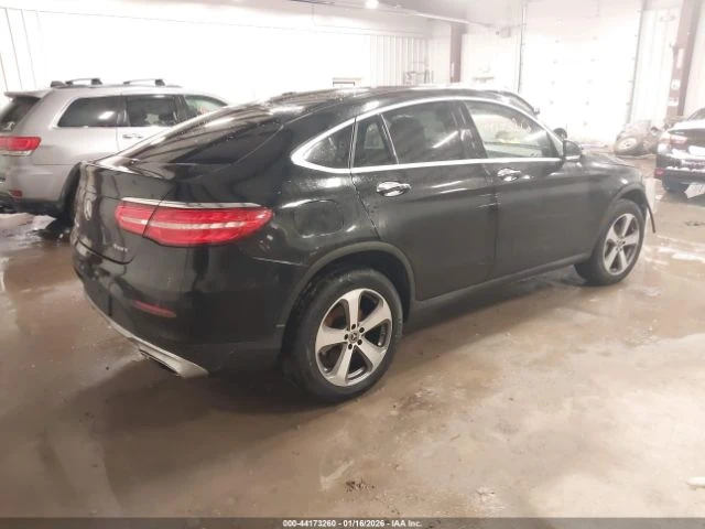 Mercedes-Benz GLC 300  COUPE 4MATIC, снимка 4 - Автомобили и джипове - 53459799