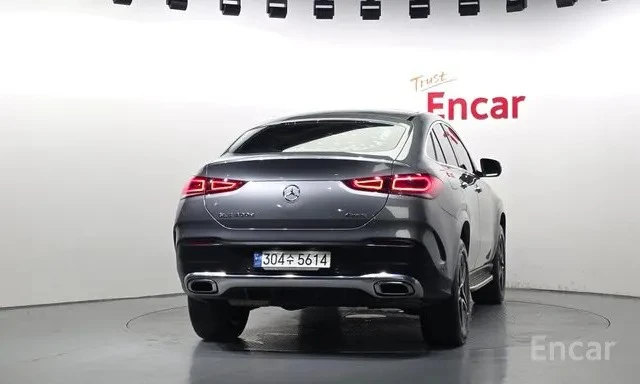 Mercedes-Benz GLE 400 COUPE 4MATIC * ДИСТРОНИК* 360 КАМЕРА* ОБДУХВАНЕ* , снимка 6 - Автомобили и джипове - 55234508