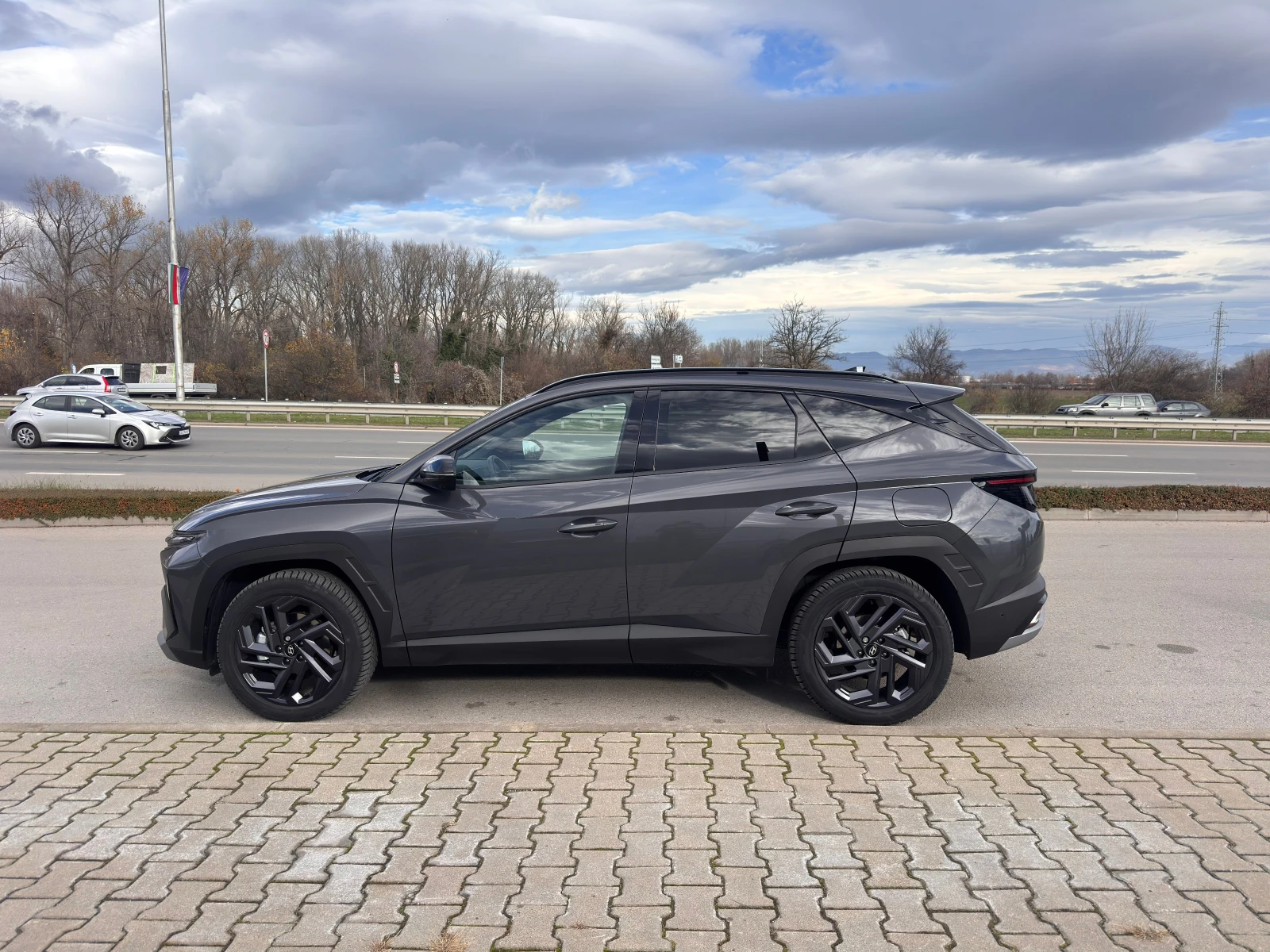 Hyundai Tucson FL LUXURY 20TH ANNIVERSARY PLUG-IN HYBRID AWD - изображение 4