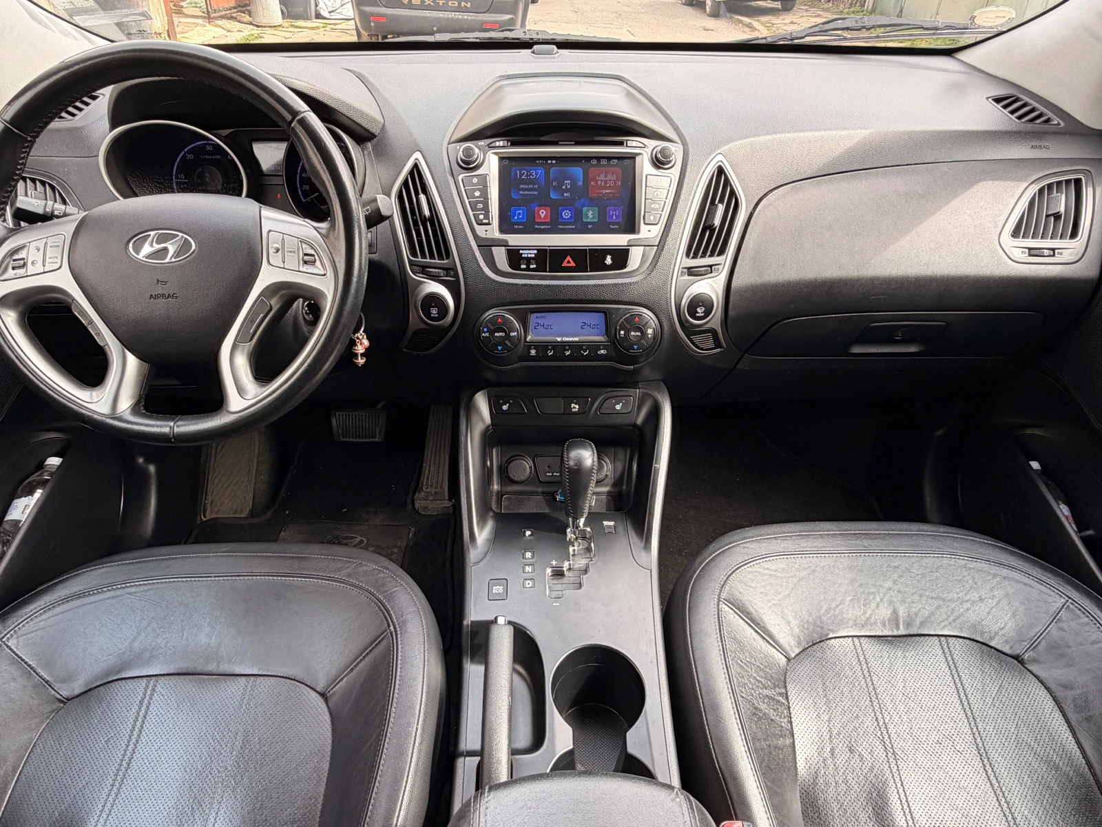 Hyundai IX35 2.0 CRDi 184к.с. 4х4 full, снимка 7 - Автомобили и джипове - 53277685