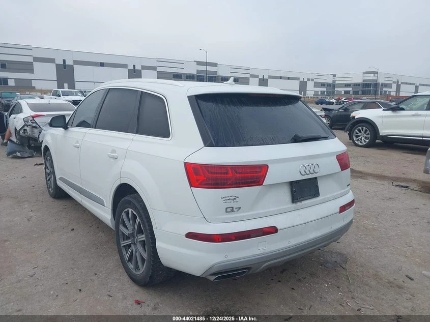 Audi Q7 2.0L I-4 DI, DOHC, VVT, TURBO, 252HP All Wheel | Mobile.bg � ����������� 3